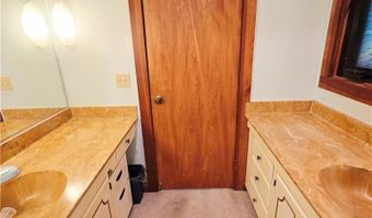 123 Forest Ct, Advance, NC 27006