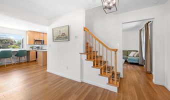 3146 CLUB Dr, Allentown, PA 18103