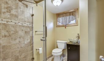 6403 TONE Dr, Bethesda, MD 20817