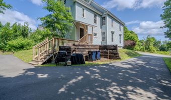 36 Larkin St, Bangor, ME 04401
