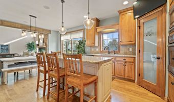 W5889 GERANIUM Drive, Appleton, WI 54915