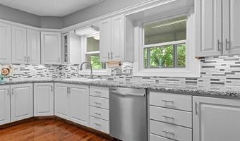 215 E 18th St, Bartlesville, OK 74003