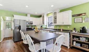 765 E Main St, Anoka, MN 55303
