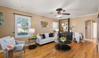 1422 W 32ND St, Cheyenne, WY 82001