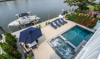33 Amherst Dr, Bayville, NJ 08721