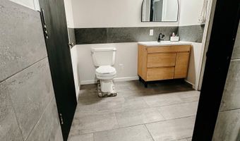 510 N Vine St, Agency, IA 52530