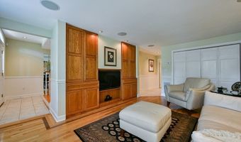 2 Rock Rd, Attleboro, MA 02703