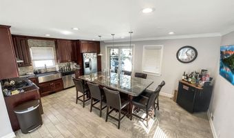 63 COTTAGE St, Bayonne, NJ 07002