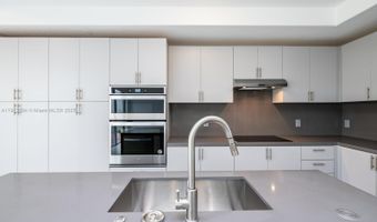 20729 NE 32nd Ave, Aventura, FL 33180