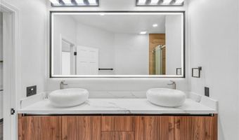 7460 E Hummingbird Cir, Anaheim, CA 92808