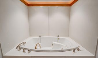 5241 Dommers Dr, Fitchburg, WI 53711