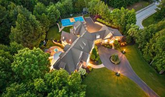 1 Willowbrook Ct, Bedford, NH 03110