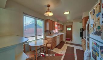 719 W B St, Basin, WY 82410