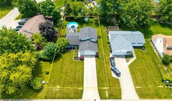 923 Hillside Dr, Amherst, OH 44001