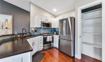 13 Greenridge Ln, Bentonville, AR 72712