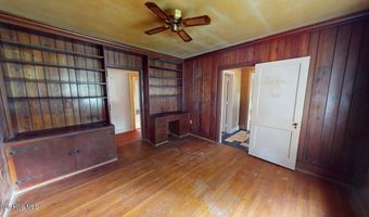 808 W South St, Ahoskie, NC 27910