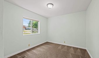 31994 Hyde St, Bruneau, ID 83604