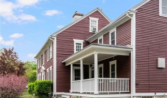 16 School St, North Smithfield, RI 02896