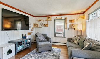 23096 W Lake Shore Dr, Antioch, IL 60002