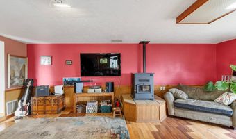 8990 PERRYDALE Rd, Amity, OR 97101