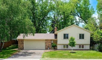 1088 Whitney Dr, Apple Valley, MN 55124