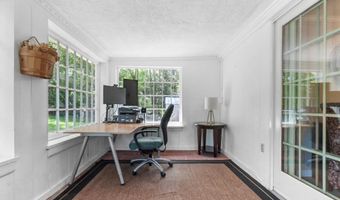 216 Oregon Rd, Ashland, MA 01721
