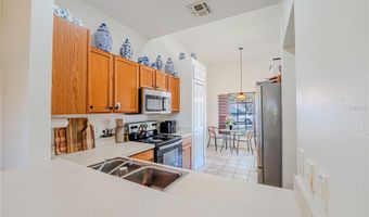 1236 N FAIRWAY Dr, Apopka, FL 32712