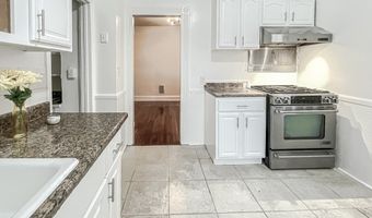 517 Brooks St, Bridgeport, CT 06608