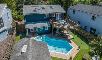 310 MAGNOLIA St, Atlantic Beach, FL 32233
