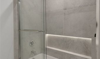 29950 Rolling Rdg, Agoura Hills, CA 91301