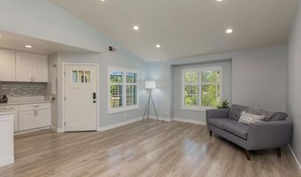5684 Recodo Way, Camarillo, CA 93012