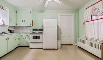 9 Willow St, Auburn, ME 04210