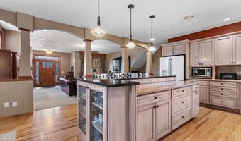 5318 N ROSEMARY Dr, Appleton, WI 54913