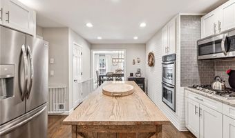 180 Pruitt Dr, Alpharetta, GA 30004
