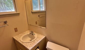 219 E McClendon St, Batesville, AR 72501