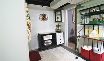 506 12th Ave NW, Altoona, IA 50009