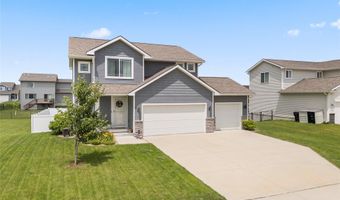2718 NW 23rd St, Ankeny, IA 50023
