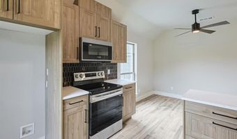 2084 Glenhollow Dr, Weatherford, TX 76088