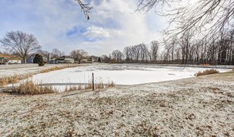 555 Hyannis Dr, Avon, IN 46123