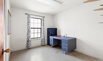 6592 Cooksey, Adkins, TX 78101