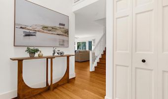 527 Lee Cir, Annapolis, MD 21403