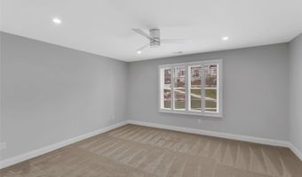 133 Woodford Dr, Adams Twp., PA 16033