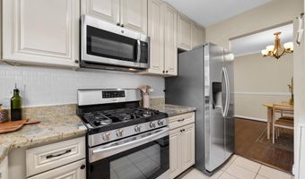5611 FRANCONIA Rd 103, Alexandria, VA 22310