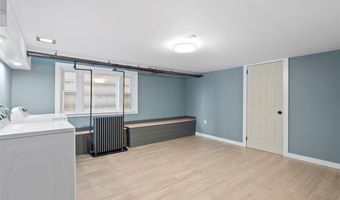 2703 Burham St, Airville, PA 15203