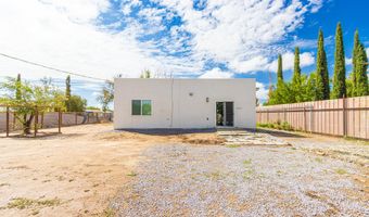 415 Valle Los Nogales Dr, Socorro, TX 79927