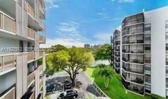 3401 N Country Club Dr 206, Aventura, FL 33180