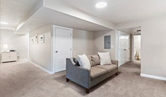 15 W ORCHARD Ln, Bountiful, UT 84010