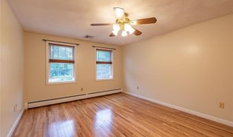 2 Country View Dr, Coventry, RI 02816