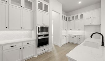 737 Meridian Dr, Aledo, TX 76008