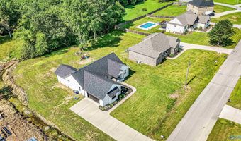 619 Crestman Dr, Arab, AL 35016